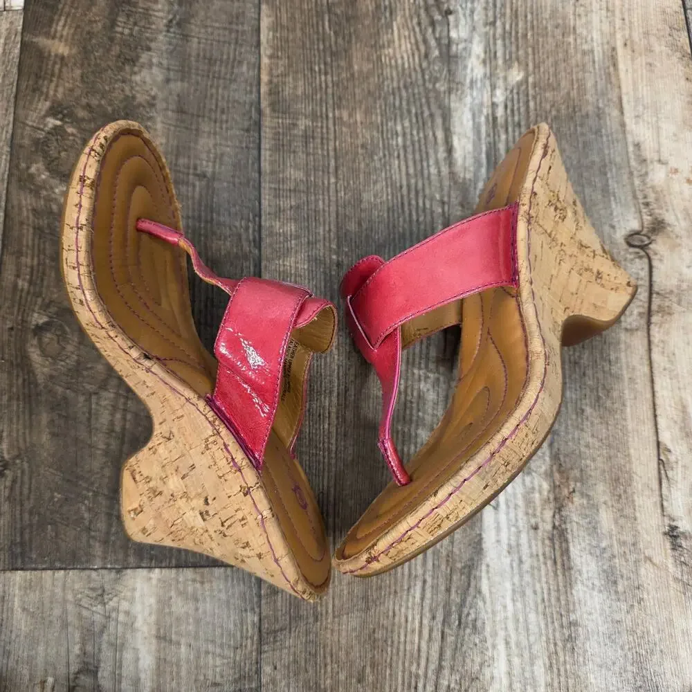 Born Red Patent Leather Cork Wedge Sandals Thong Platform Comfort Heels Size 9